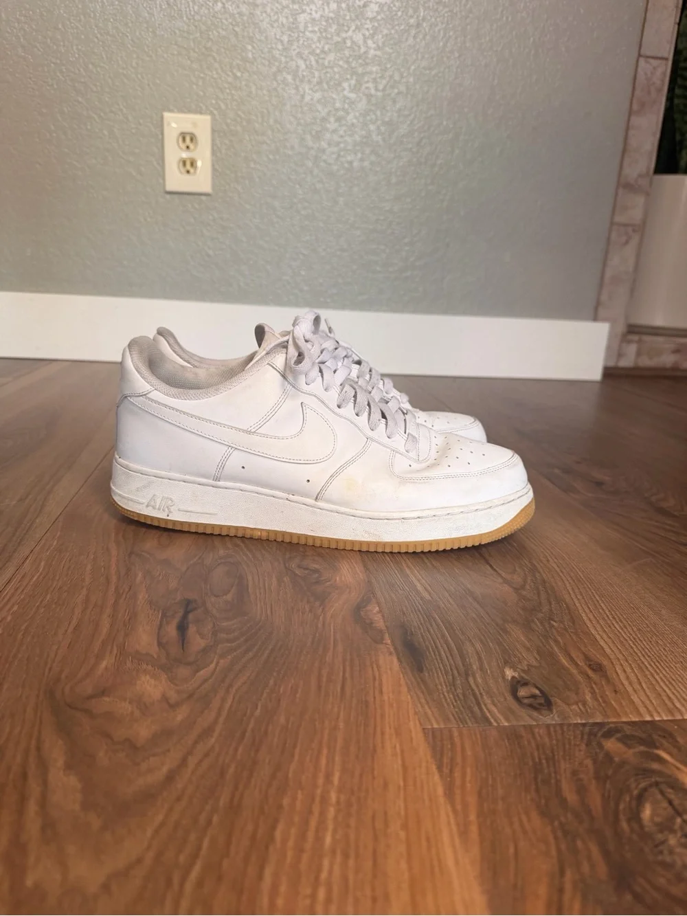 Nike classic low